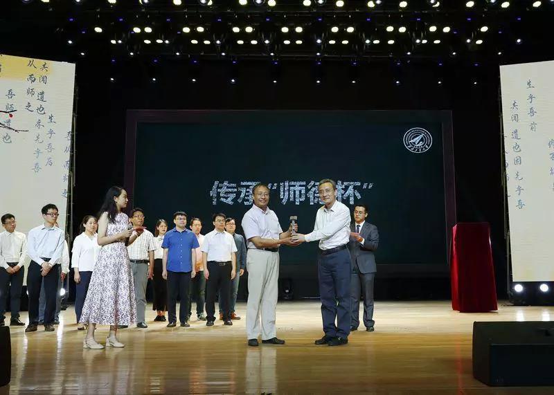 1537538183972_cfccd10f-1557-53bc-d9b8-84dab32d637f.jpg 8.jpg